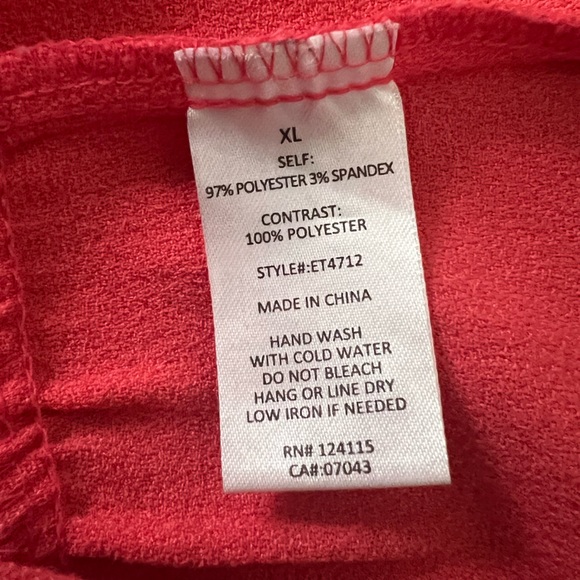 Elodie short sleeve blouse in coral with black trim and button detail, size xl. - Picture 12 of 13